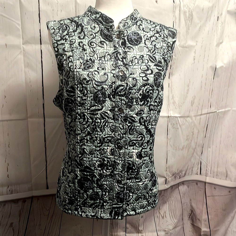 Reversible vest, size large/ extra large.